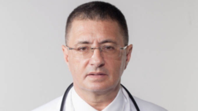 Доктор Мясников заявил о начале третьей волны пандемии COVID-19 в России