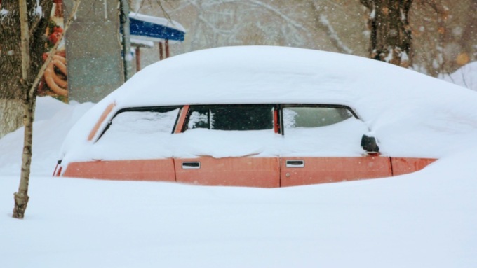 Весна? Не, не слышал. Снежное 1 марта в Барнауле 