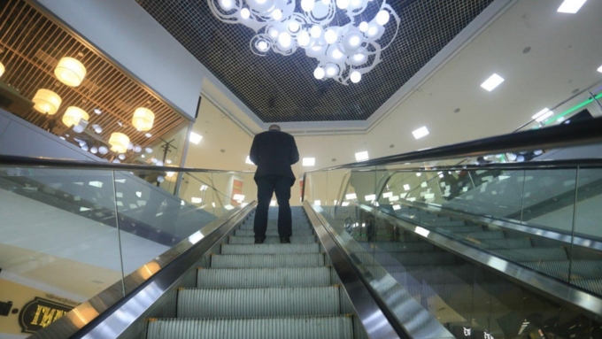 Названы торговые центры Барнаула, где нашли нарушения норм безопасности